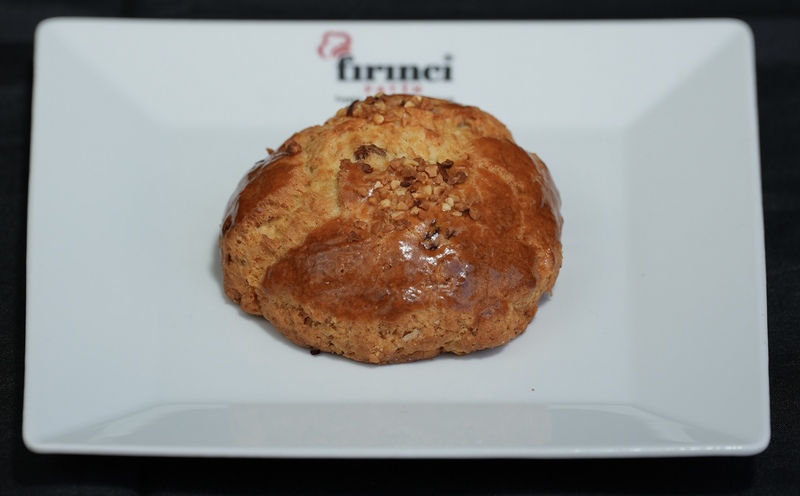 Raisin cake