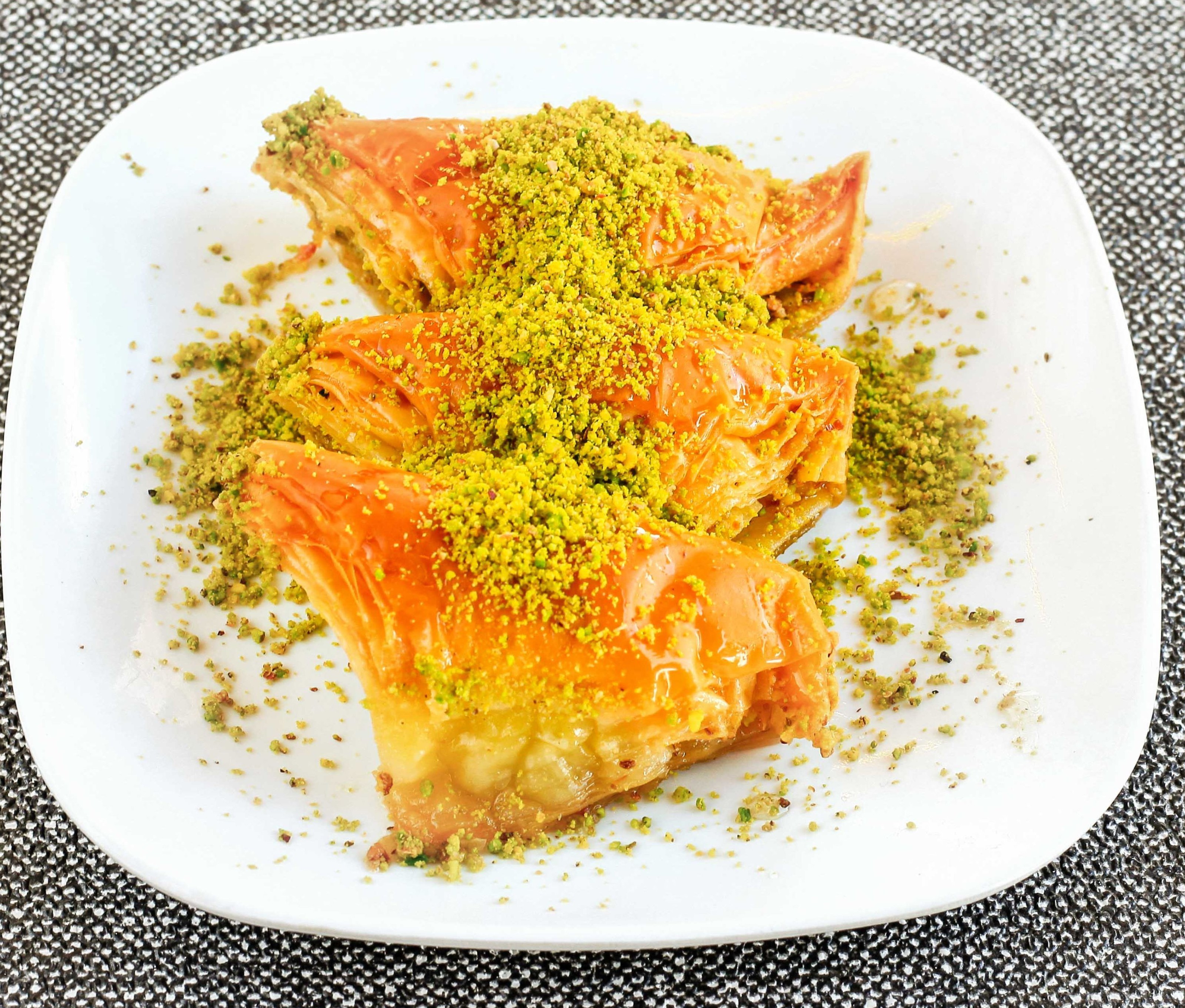 Pistachio Şöbiyet