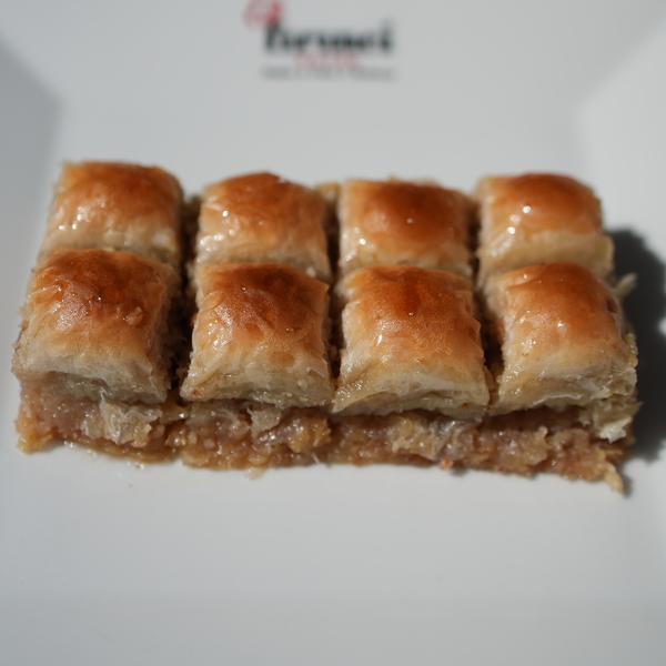 Special walnut baklava