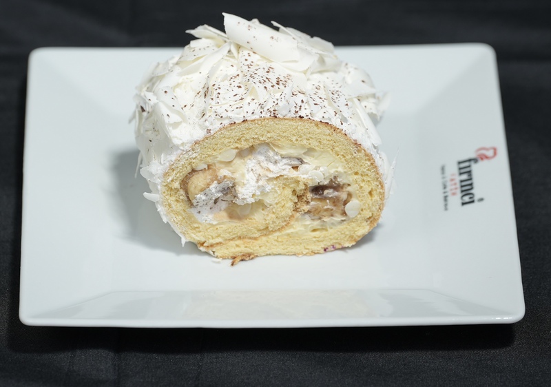 Banana roll cake