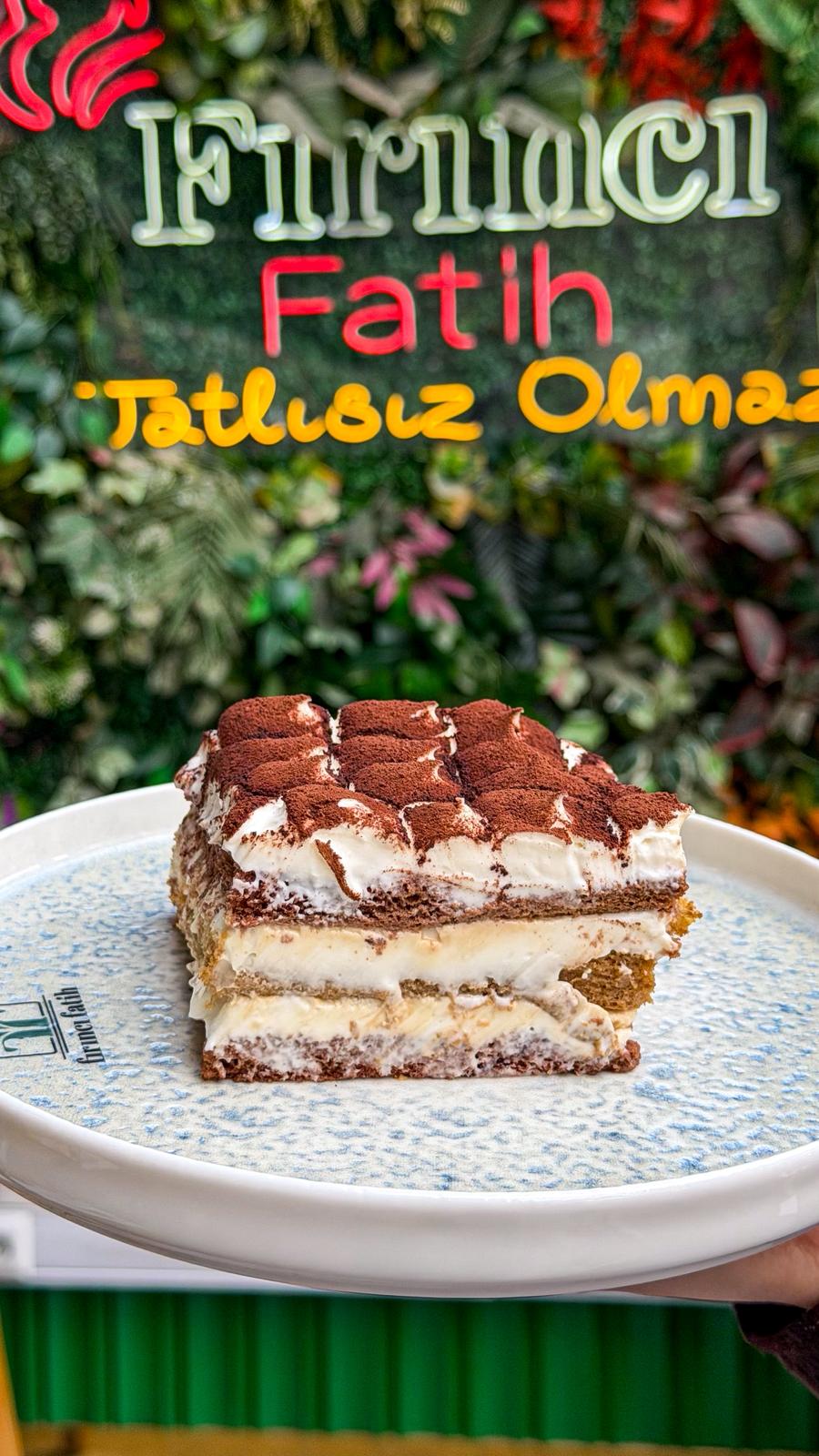 Tiramisu American cake